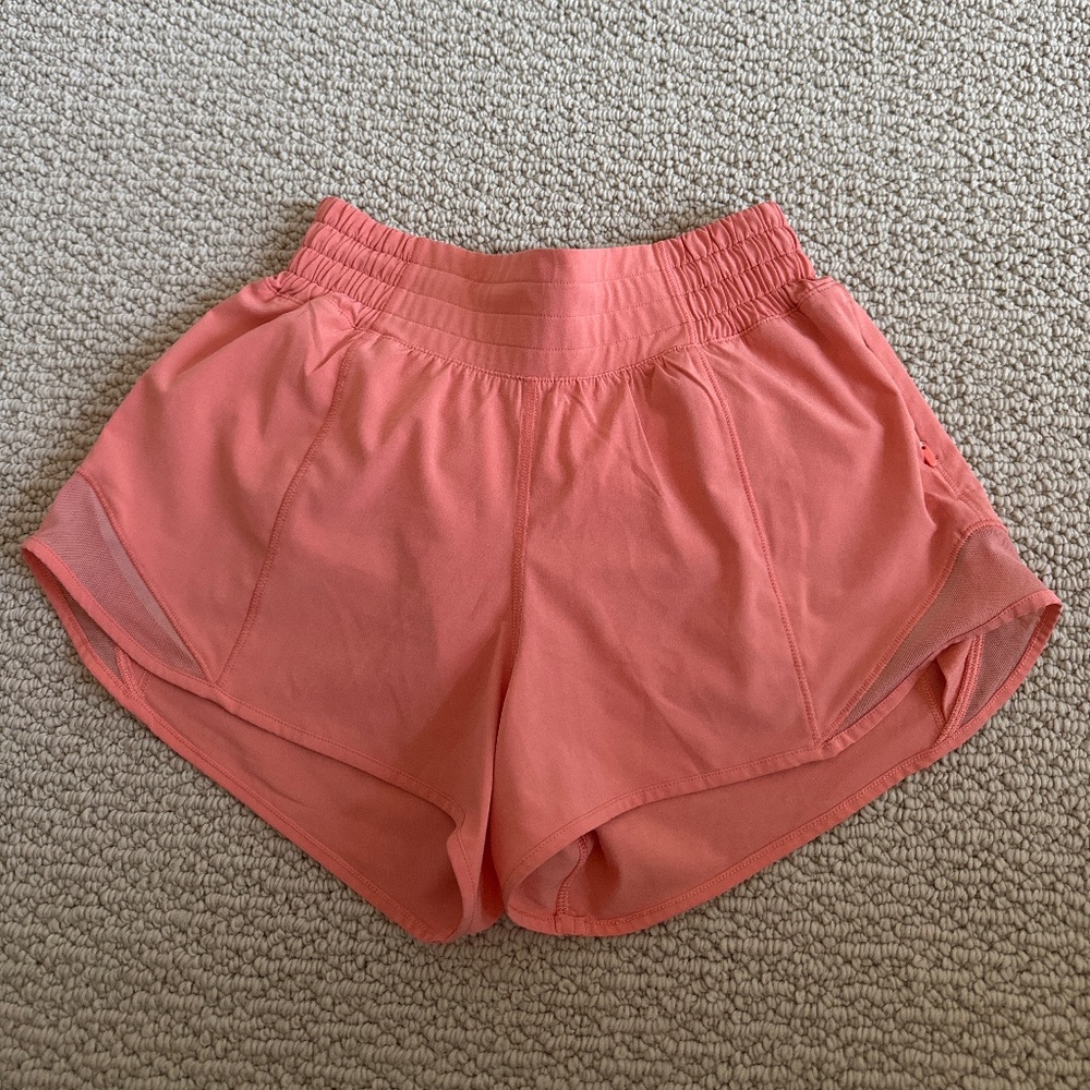 Lululemon Hotty Hot High Rise 2.5”